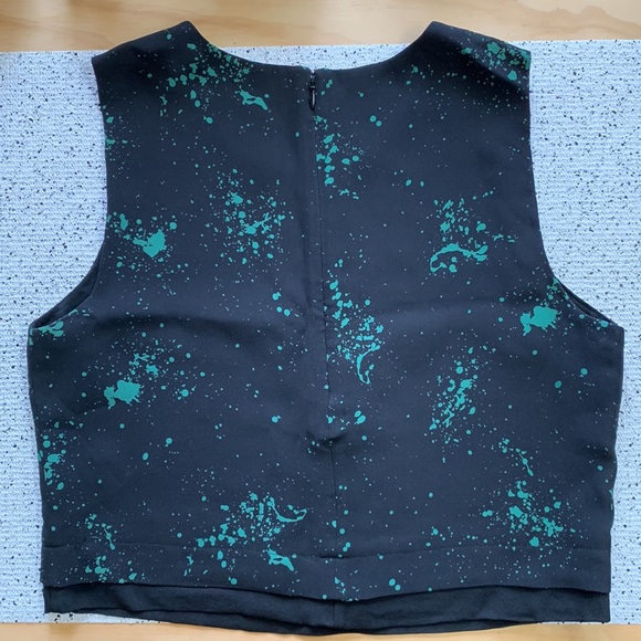A.L.C. 10 Devoe Green Splatter on Black Silk Crop Top - Picture 2 of 14